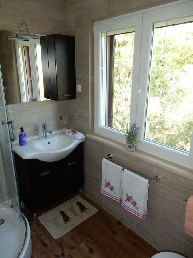 Apartments Indira II Ловиште Экстерьер фото