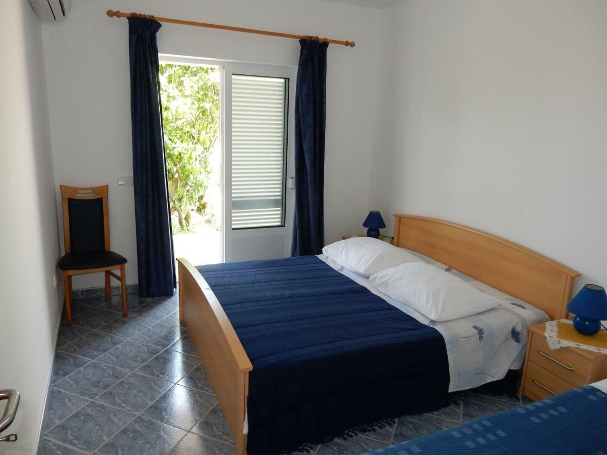 Apartments Indira II Ловиште Экстерьер фото