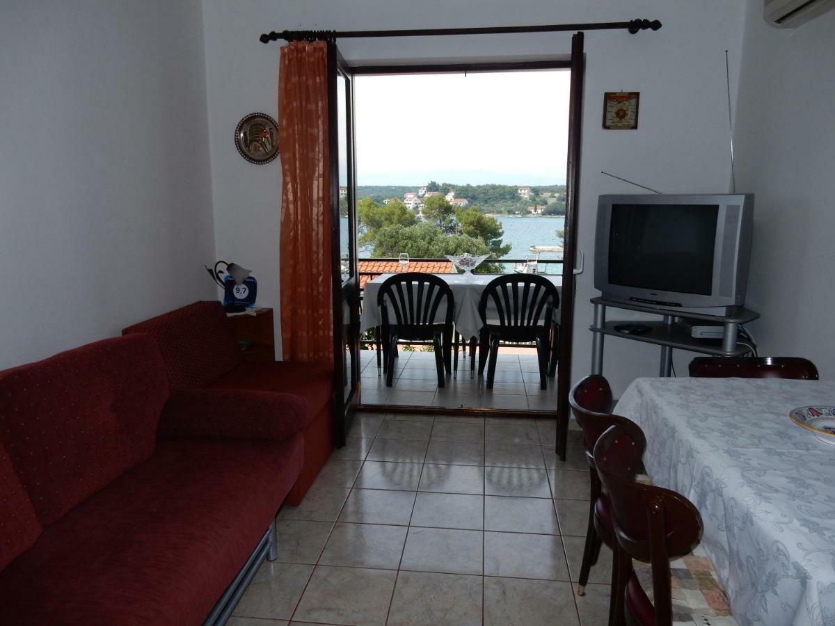Apartments Indira II Ловиште Экстерьер фото